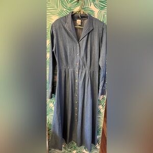 Style works Denim long sleeve dress button down the front shoulder pads 90’s